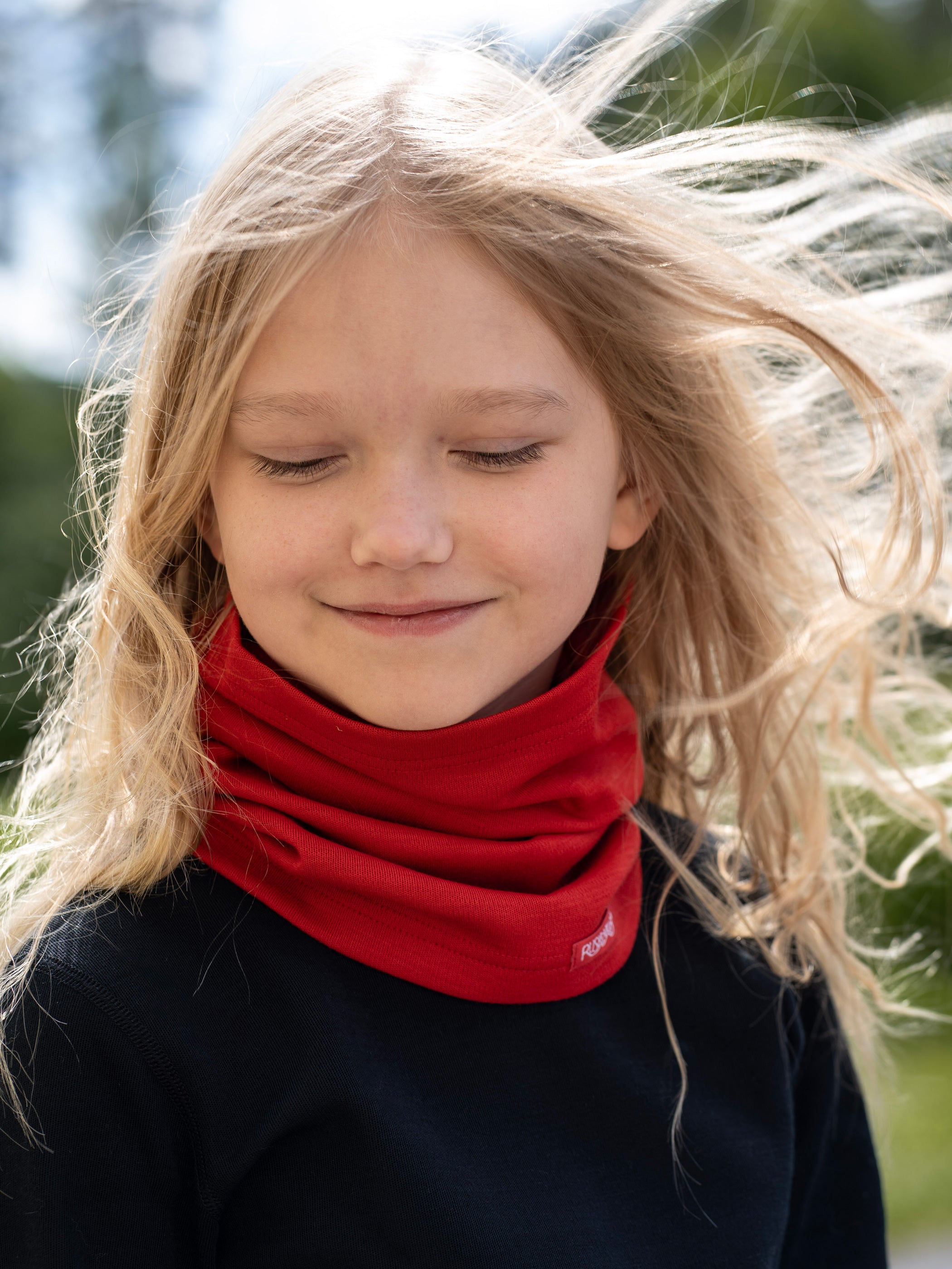 Ruskovilla lasten tuubihuivi merinovillaa punainen