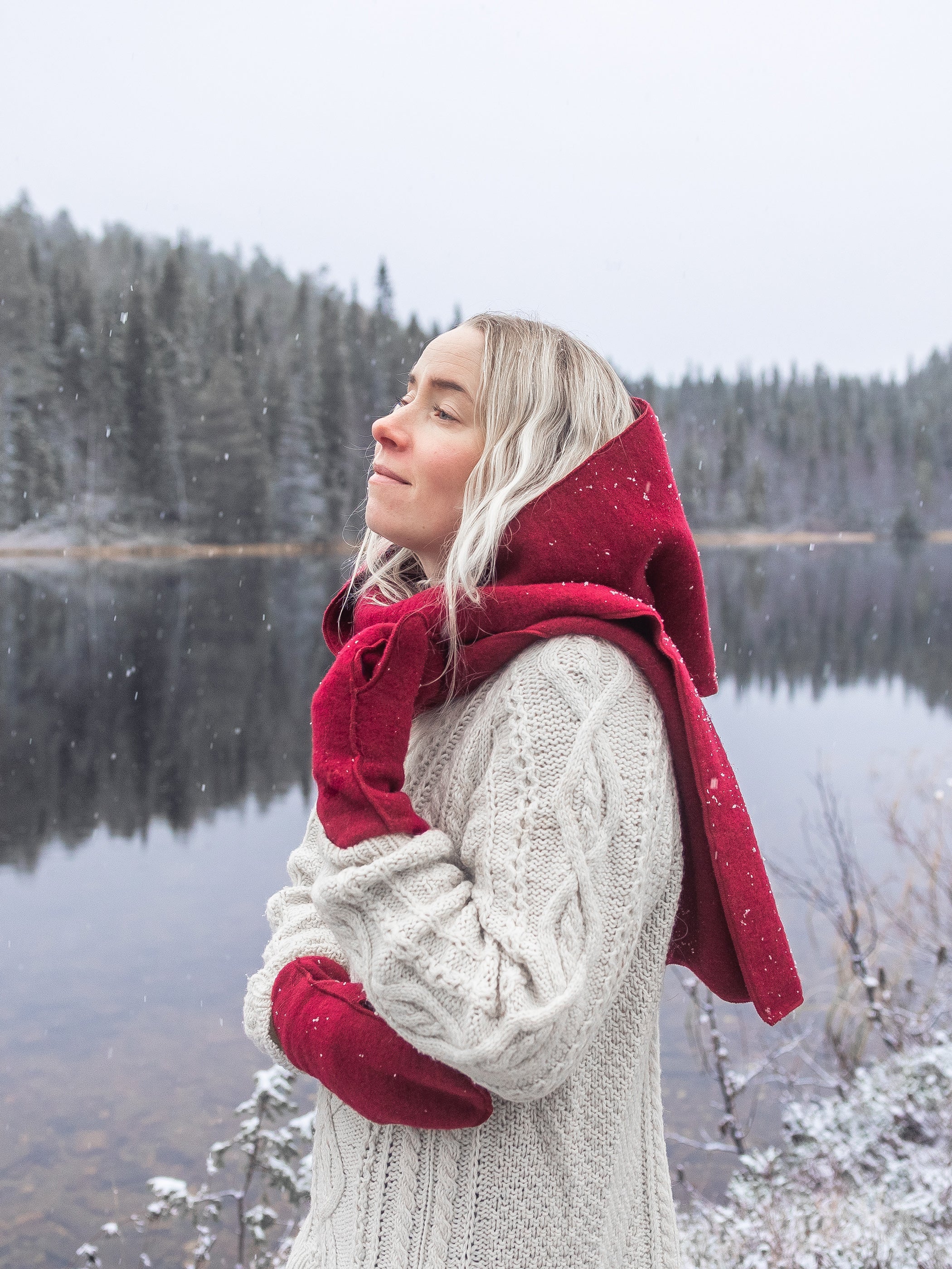 Karpalo huppuhuivi ja lapaset villafleeceä, Ruskovilla