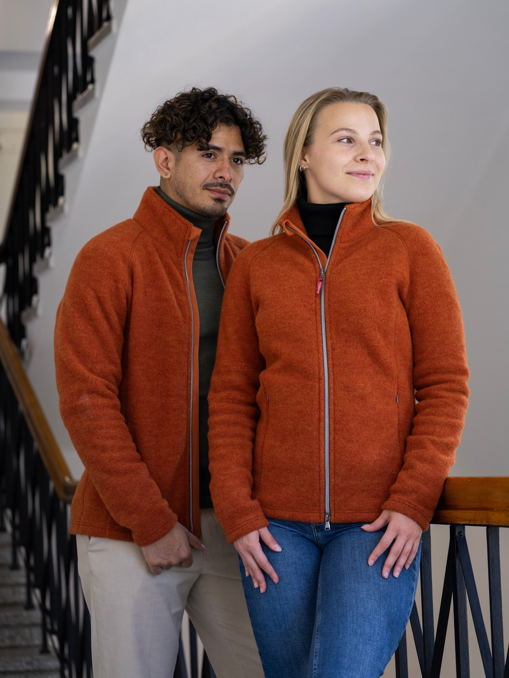 Ruskovilla miesten ja naisten villafleecetakit, hilla