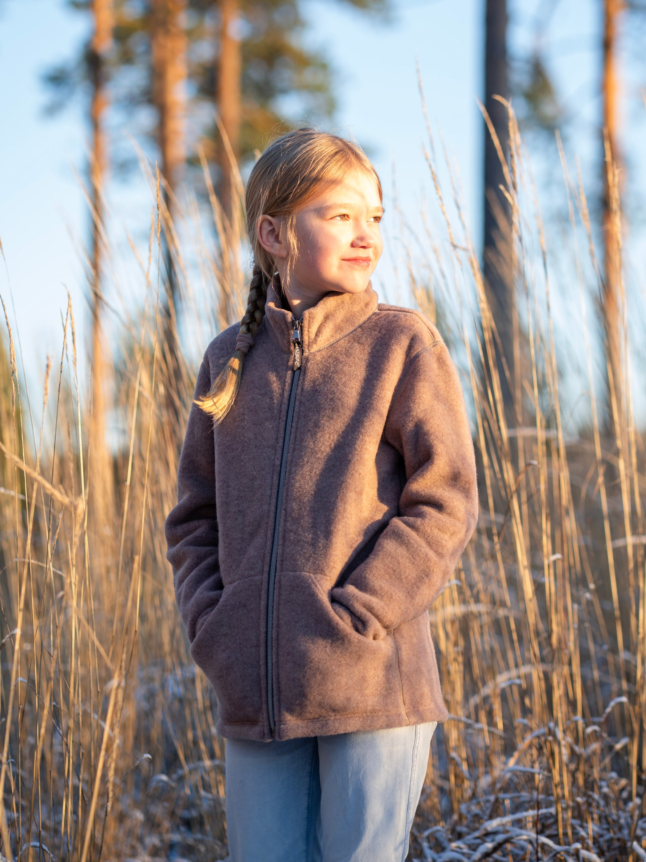 Ruskovilla, kanervan sävyinen villafleecetakki lapsille