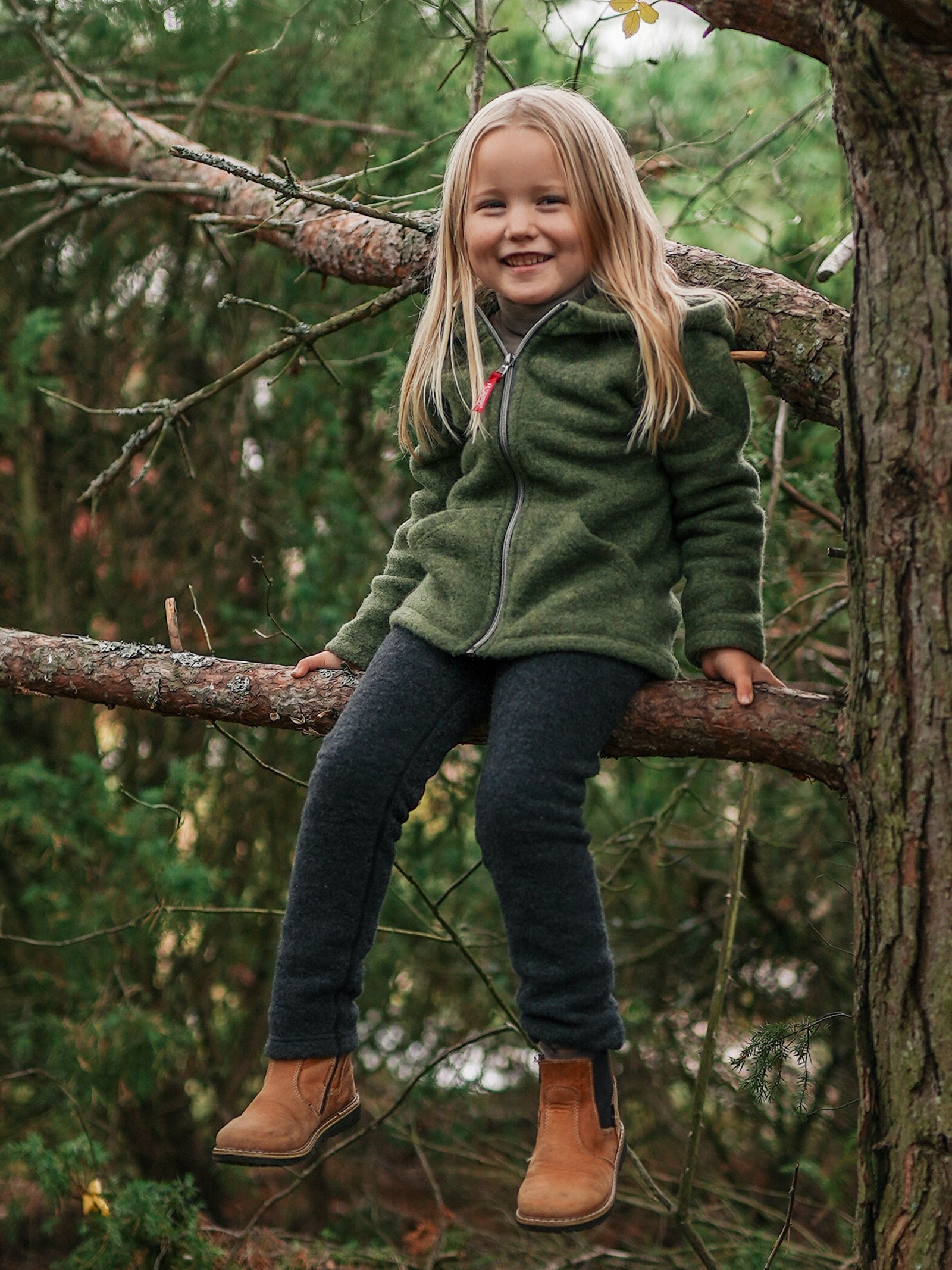 Children's wool fleece jacket with hood, moss