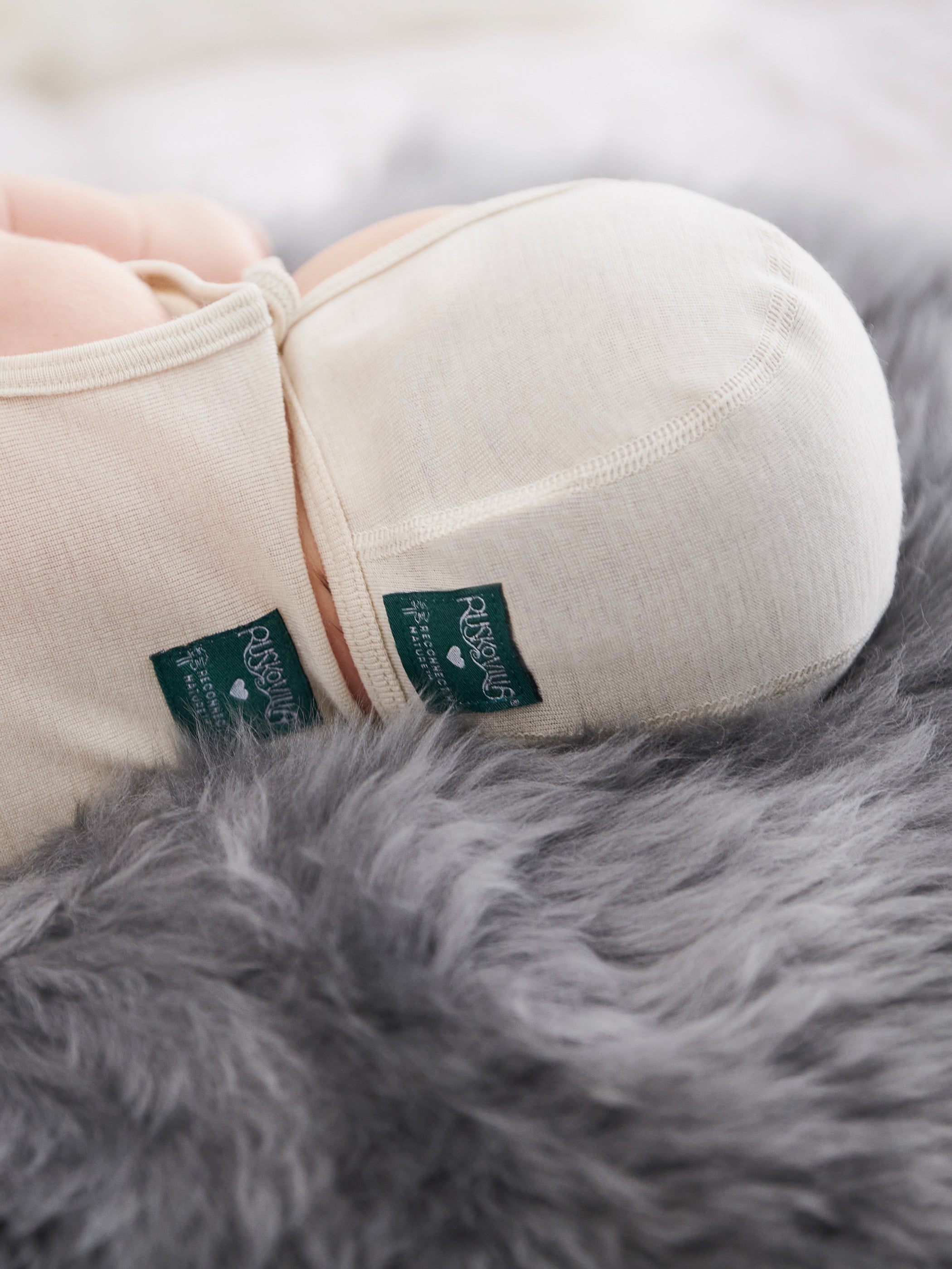 Metsä: vauvan myssy - Ruskovilla