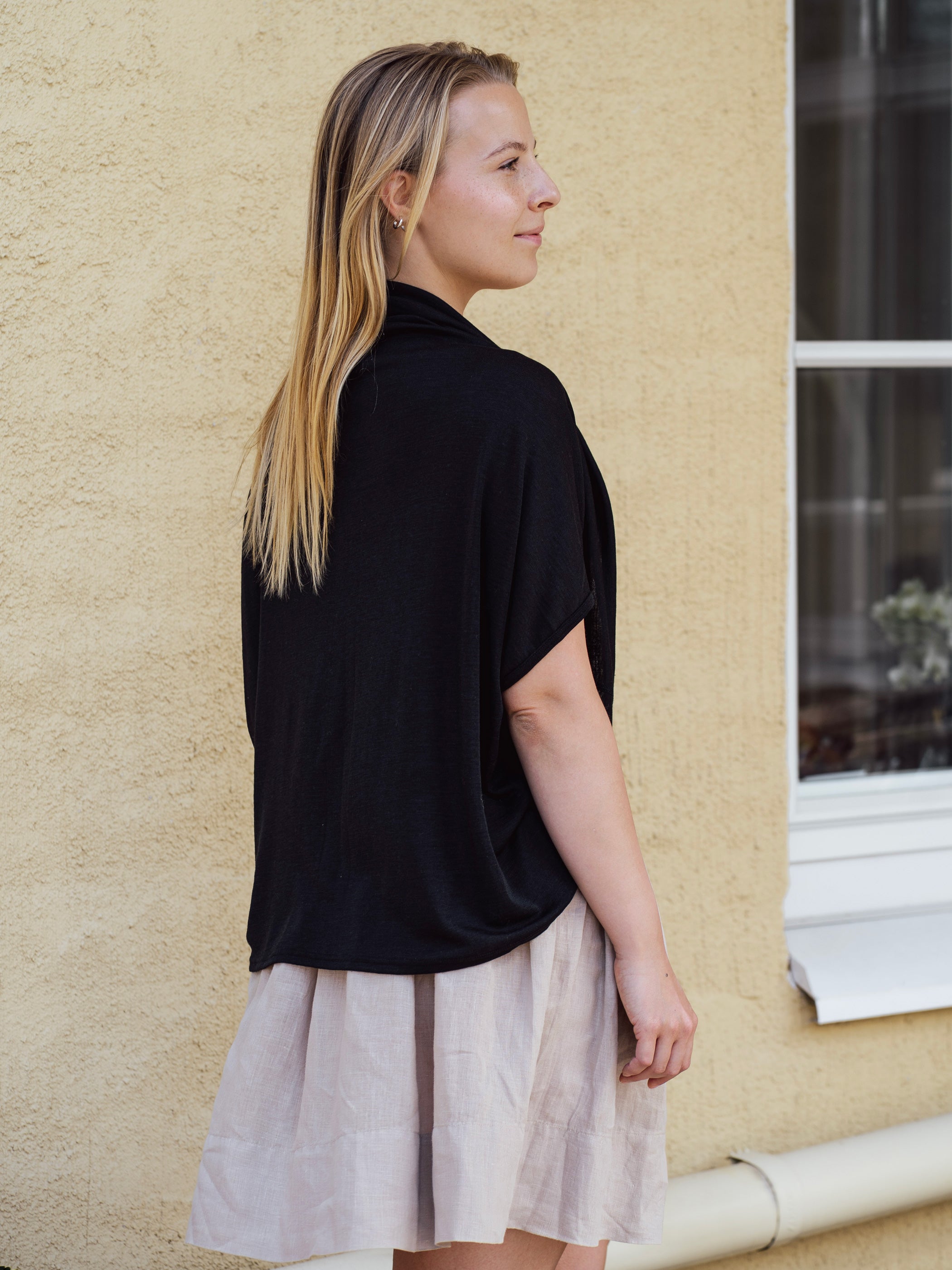 Ruskovilla silkkivillaa, musta, yksi koko