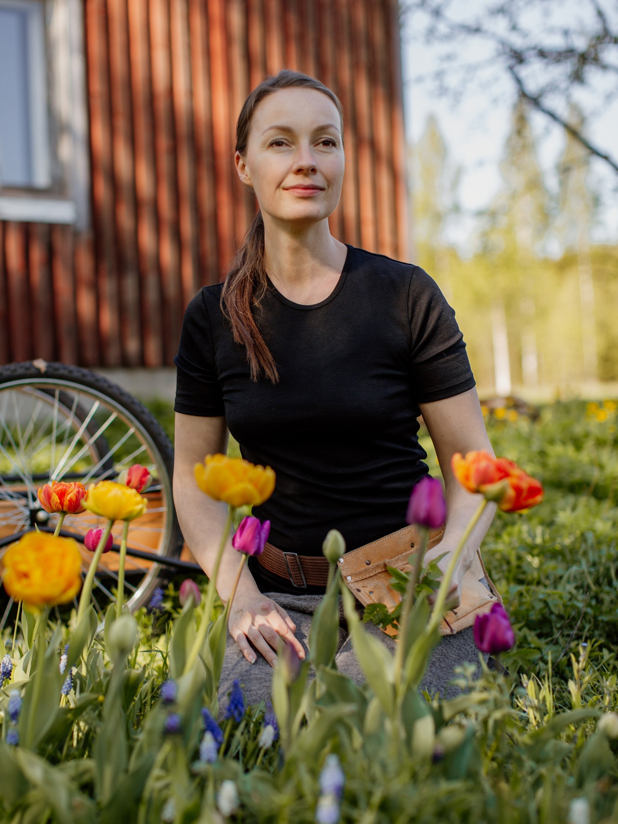 Lyhythihainen paita silkkivillaa, unisex, musta - Ruskovilla