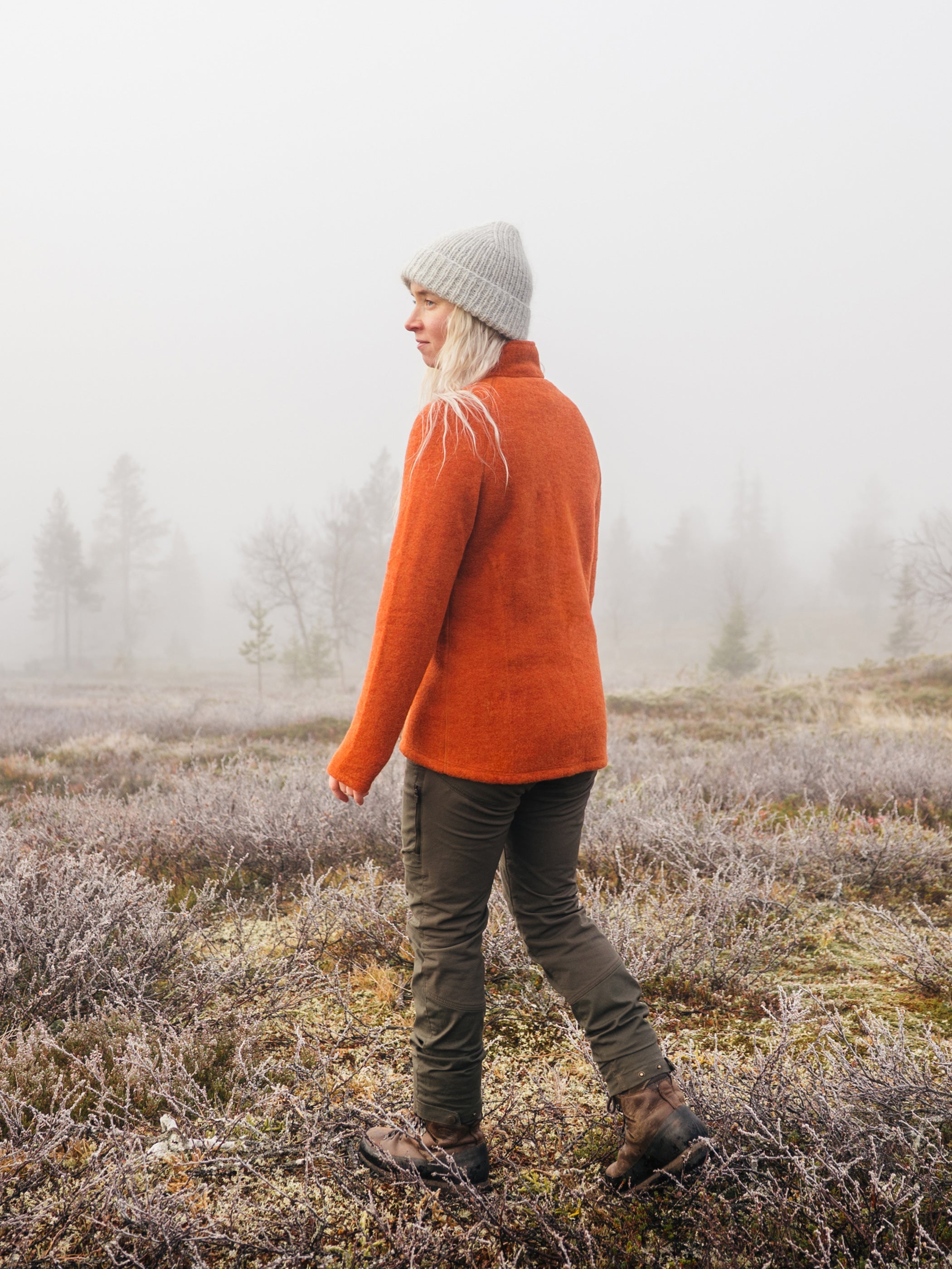 Naisten hilla villafleecetakki takaa