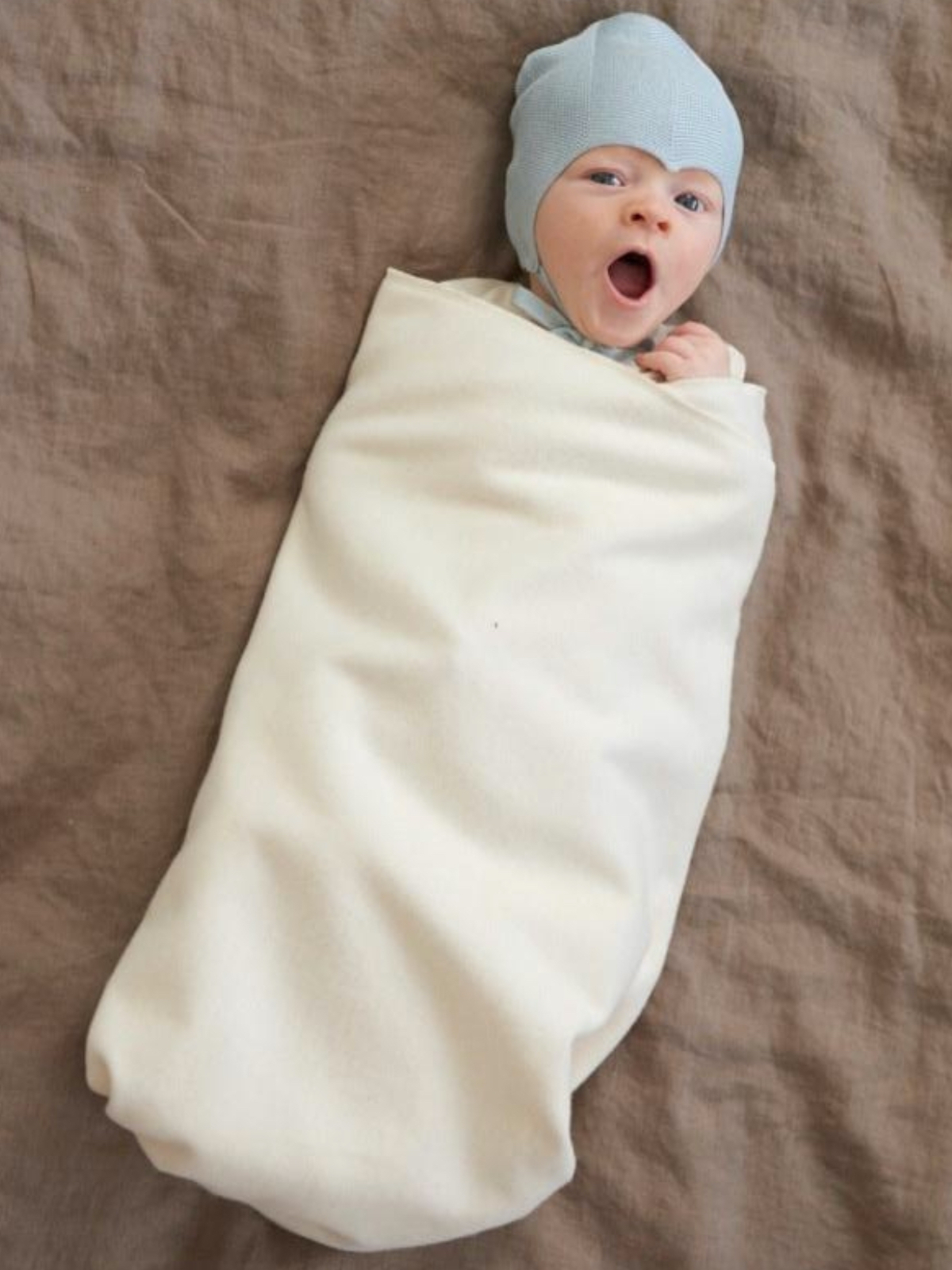 Ruskovilla's cotton swaddle cloth for babies